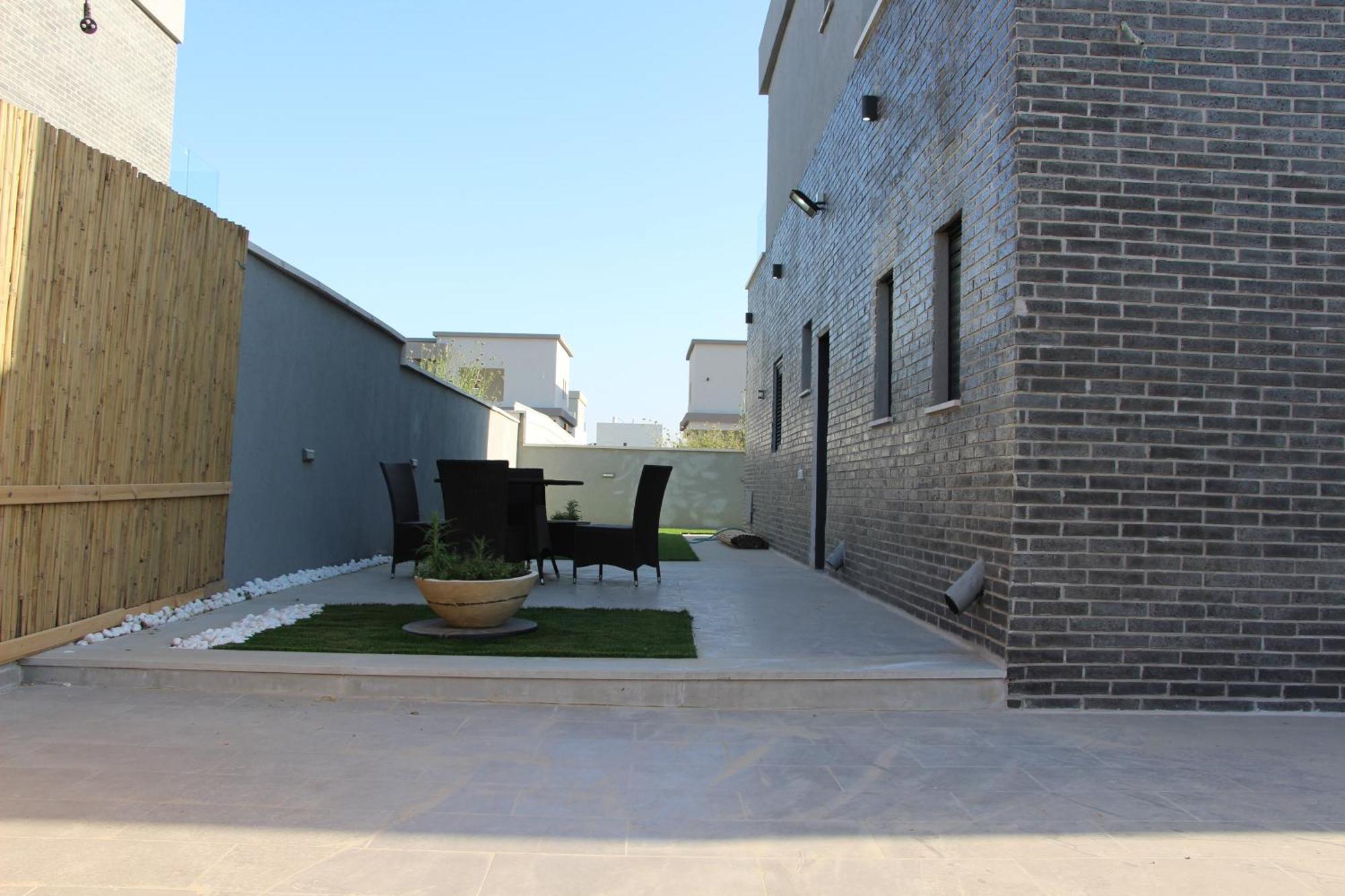 Desert Bird Apartment Qiryat Gat ภายนอก รูปภาพ