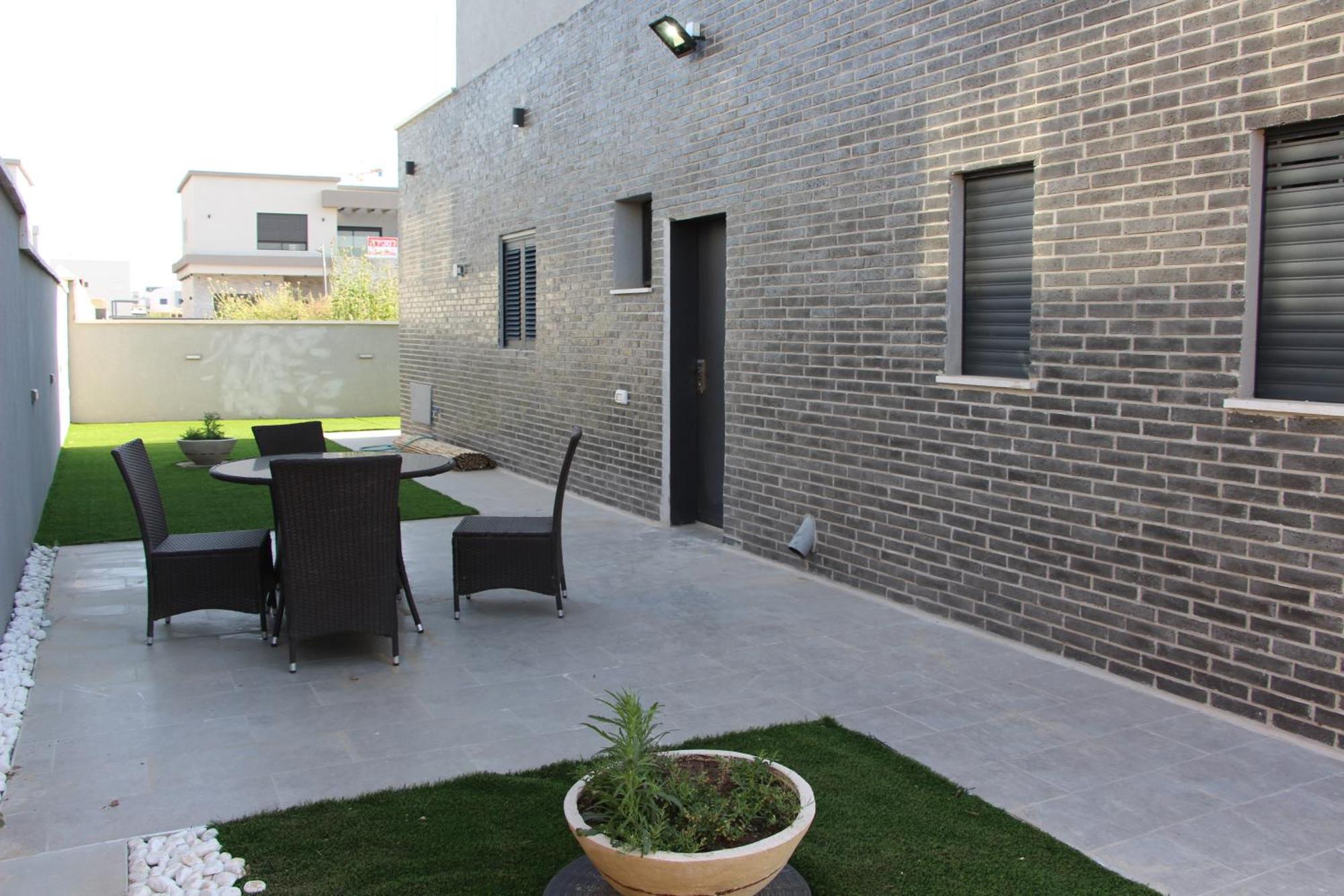 Desert Bird Apartment Qiryat Gat ภายนอก รูปภาพ